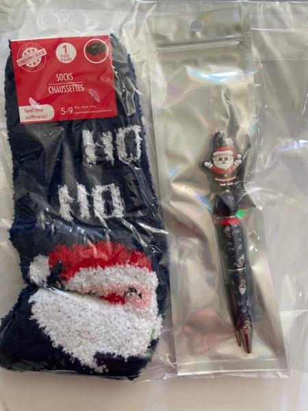 Gift Pack - Christmas Socks and beaded pen